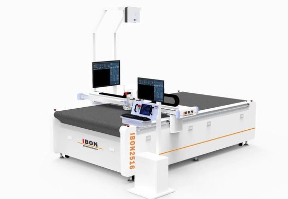 좋은 가격 자동 공급 CNC 스티커 절단 기계 10KW 전력 및 포장용 ±0.1mm 정확성 온라인으로