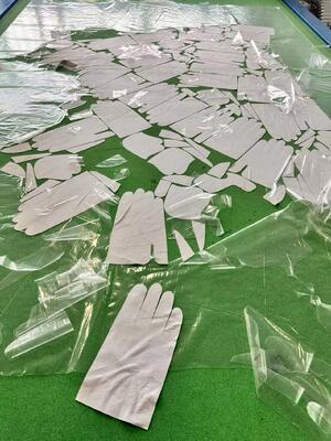 좋은 가격 60MM CNC 가죽 절단 기계 60mm/s - 2200mm/s 신발 상단 절단 기계 온라인으로